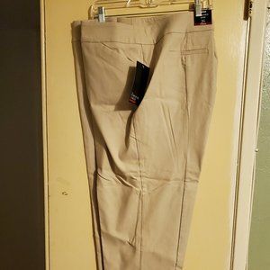 Avenue Luxe Stretch Ankle Pant